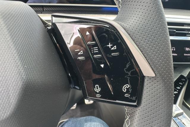 Peugeot 5008 image 9