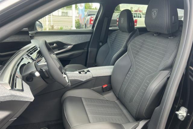 Peugeot 5008 image 2