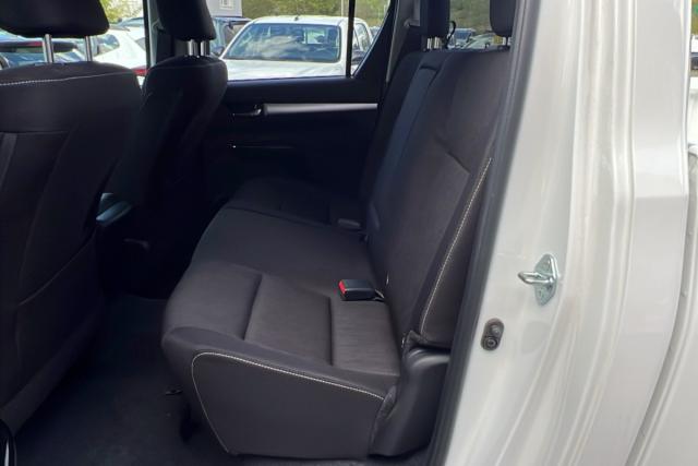 Toyota Hilux image 3