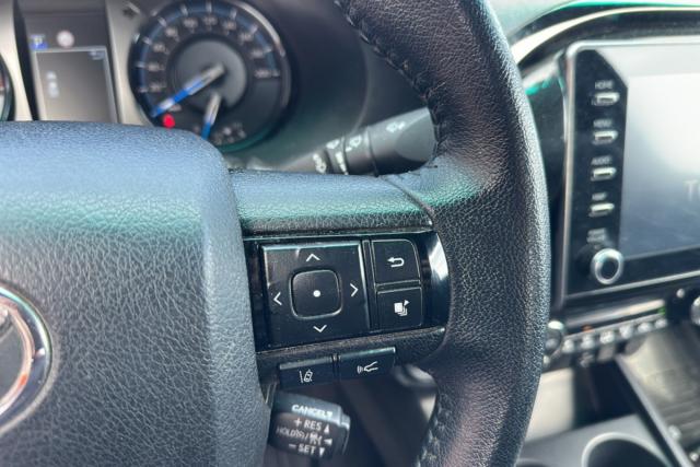 Toyota Hilux image 9