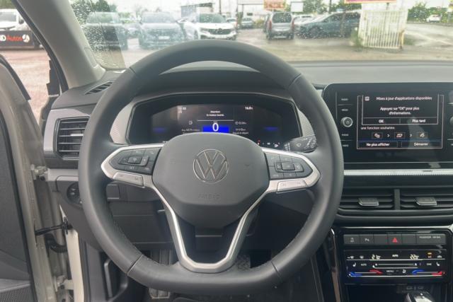 Volkswagen T-Cross image 2
