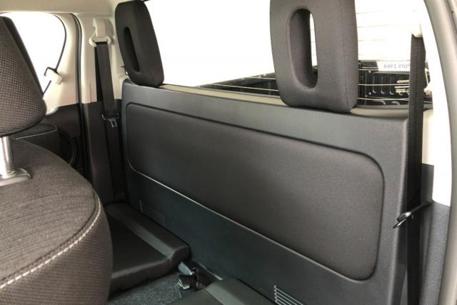 Toyota Hilux image 6