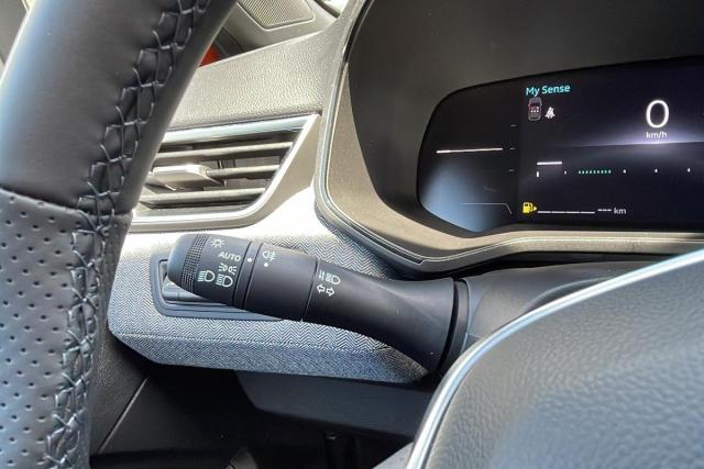 Renault Clio image 8