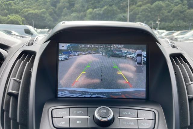 Ford Kuga image 2