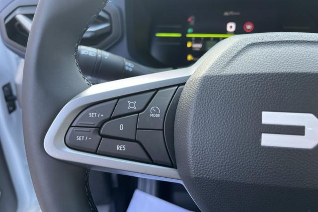 Dacia Duster image 4