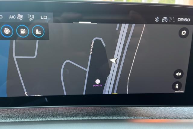 Peugeot 3008 image 2