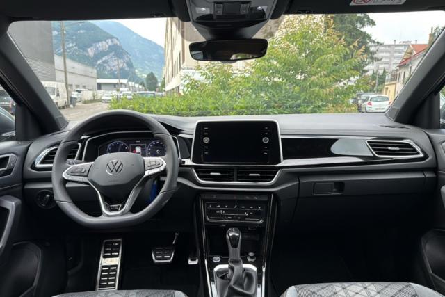 Volkswagen T-Roc image 8
