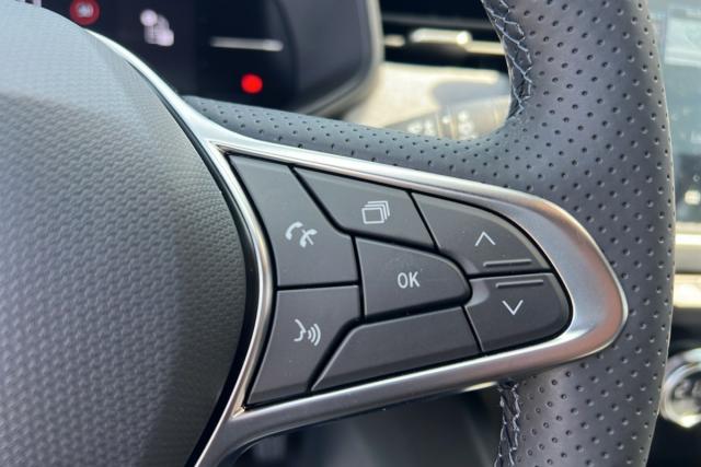 Renault Clio image 9