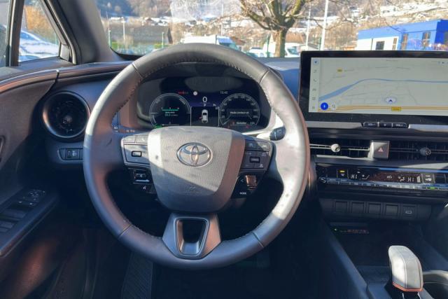Toyota C-Hr image 1