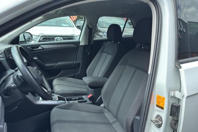 Volkswagen T-Roc image 6