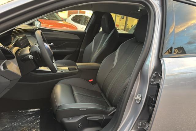 Peugeot 308 image 8