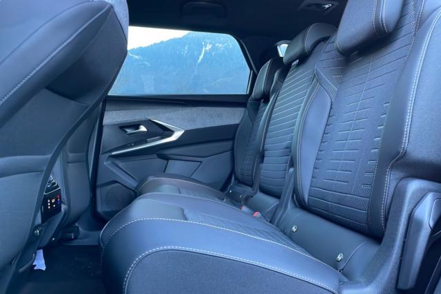 Peugeot 5008 image 3