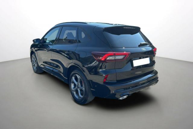 Ford Kuga image 9