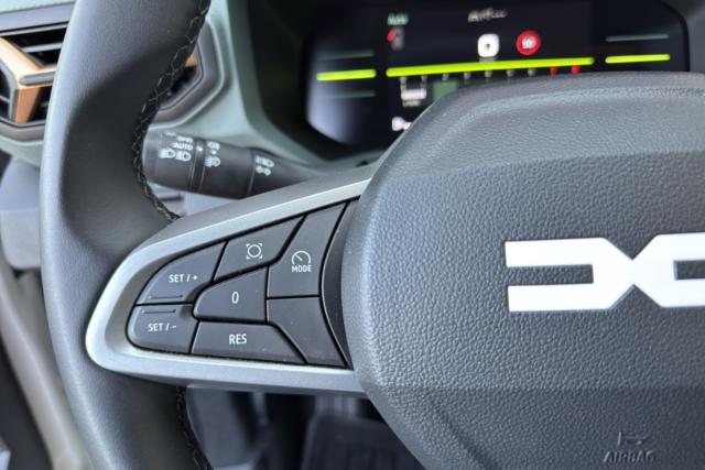 Dacia Duster image 3