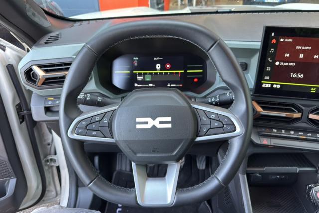 Dacia Duster image 9