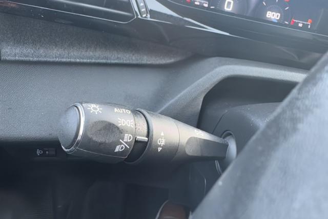 Peugeot 308 image 9