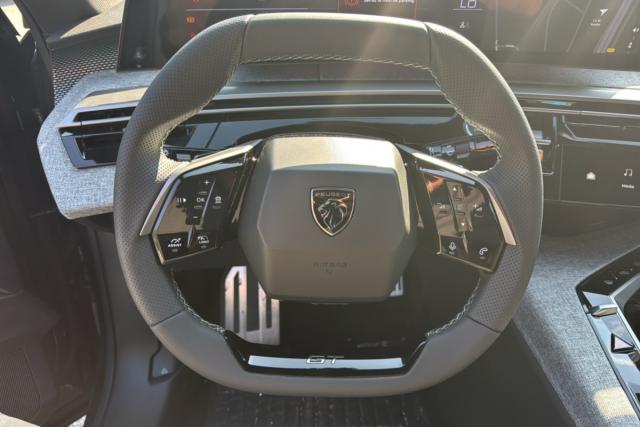 Peugeot 3008 image 1