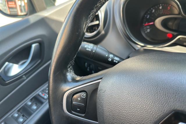 Renault Captur image 2