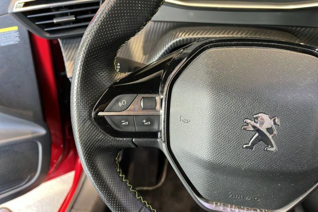 Peugeot 208 image 4