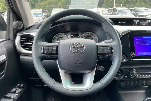 Toyota Hilux image 1