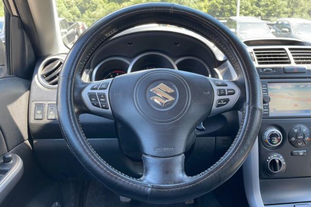 Suzuki Grand Vitara image 6