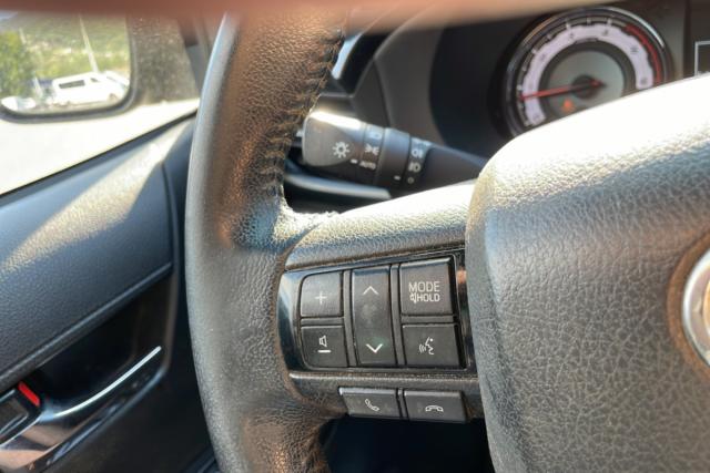 Toyota Hilux image 4