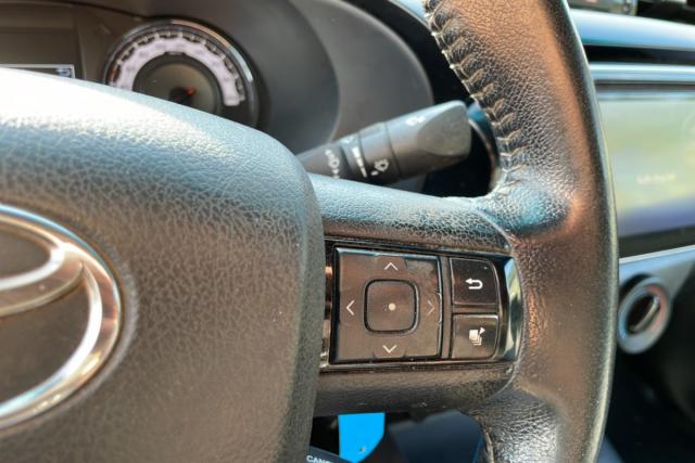 Toyota Hilux image 5