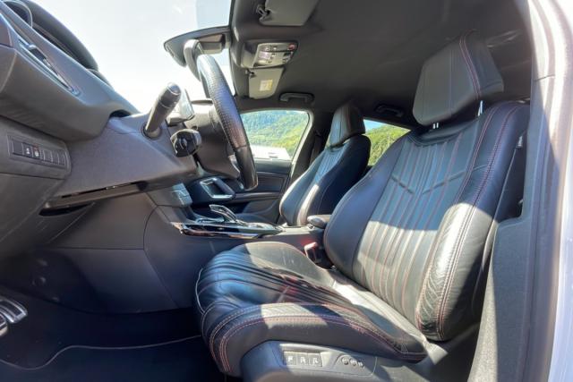 Peugeot 308 image 6