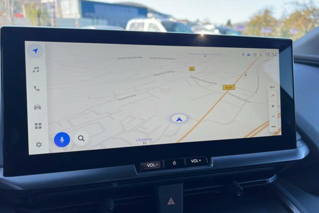 Toyota C-Hr image 2