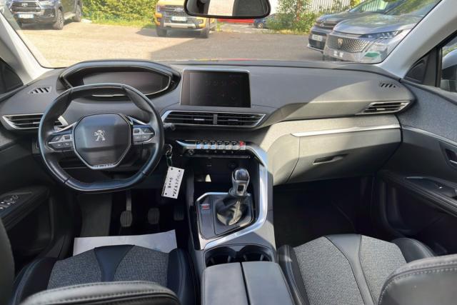 Peugeot 5008 image 4