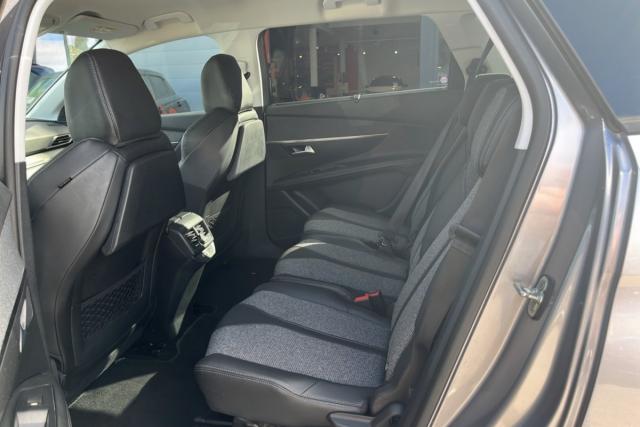 Peugeot 5008 image 6