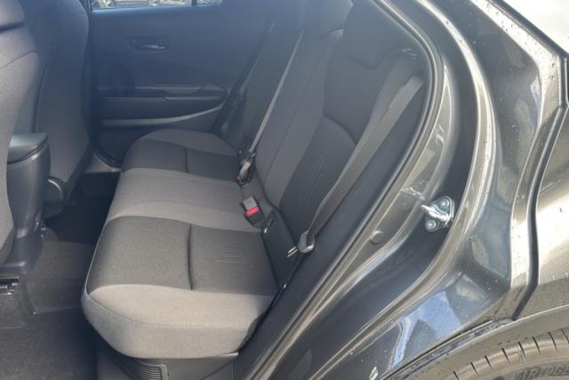 Toyota C-Hr image 6