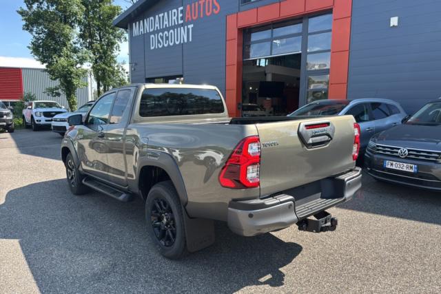 Toyota Hilux image 6