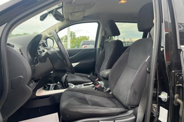 Nissan Navara image 2