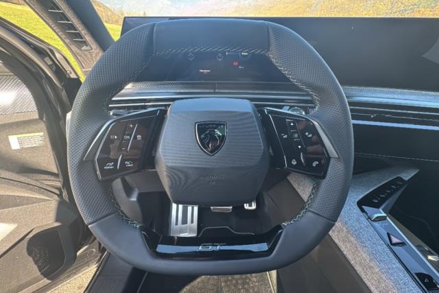 Peugeot 3008 image 3