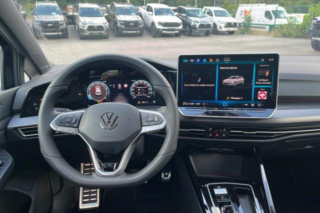 Volkswagen Golf image 9