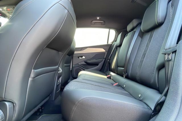 Peugeot 308 image 6