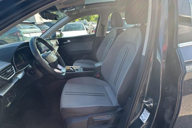 Seat Leon image 2