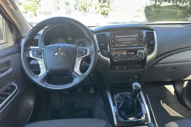 Mitsubishi L200 image 5
