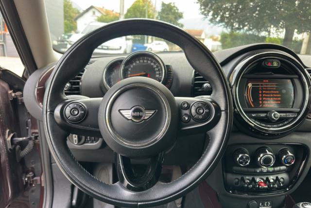 Mini Clubman image 2