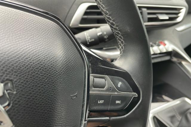 Peugeot 5008 image 9