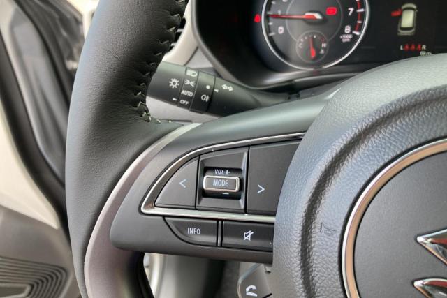 Suzuki Swift image 2