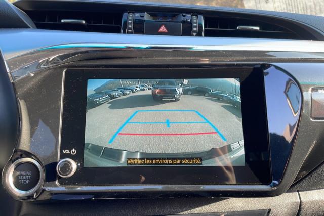 Toyota Hilux image 1