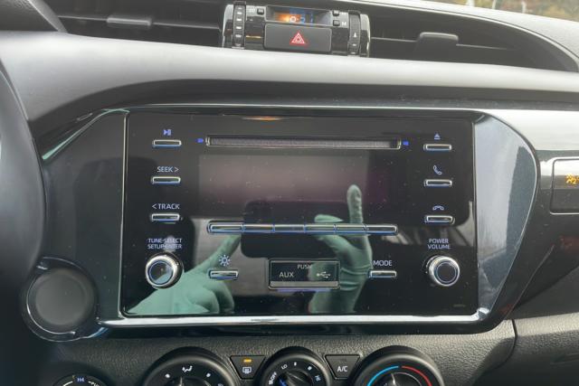 Toyota Hilux image 3