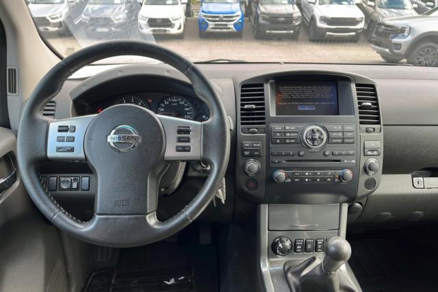 Nissan Navara image 7