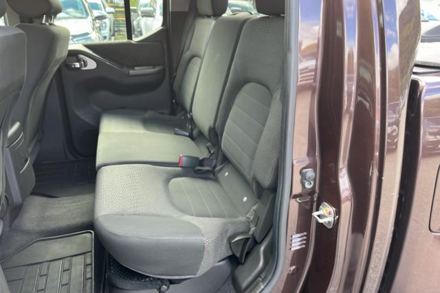 Nissan Navara image 4