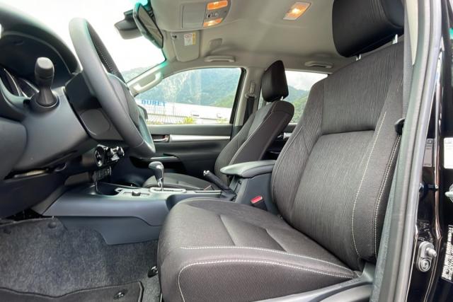 Toyota Hilux image 6