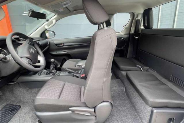 Toyota Hilux image 1