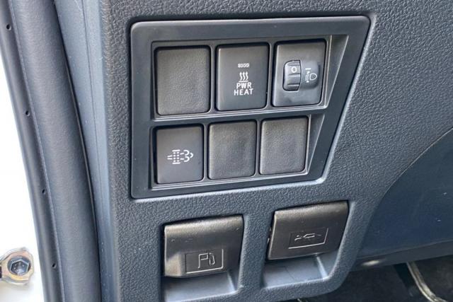 Toyota Hilux image 7