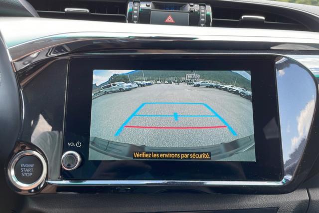 Toyota Hilux image 4